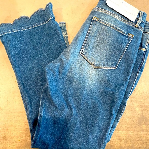 Frame Denim Denim - NWT FRAME Le Crop Mini Boot, mid-rise👖
